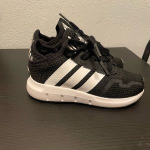 Toddler shoes, adidas, swift essential sneakers
